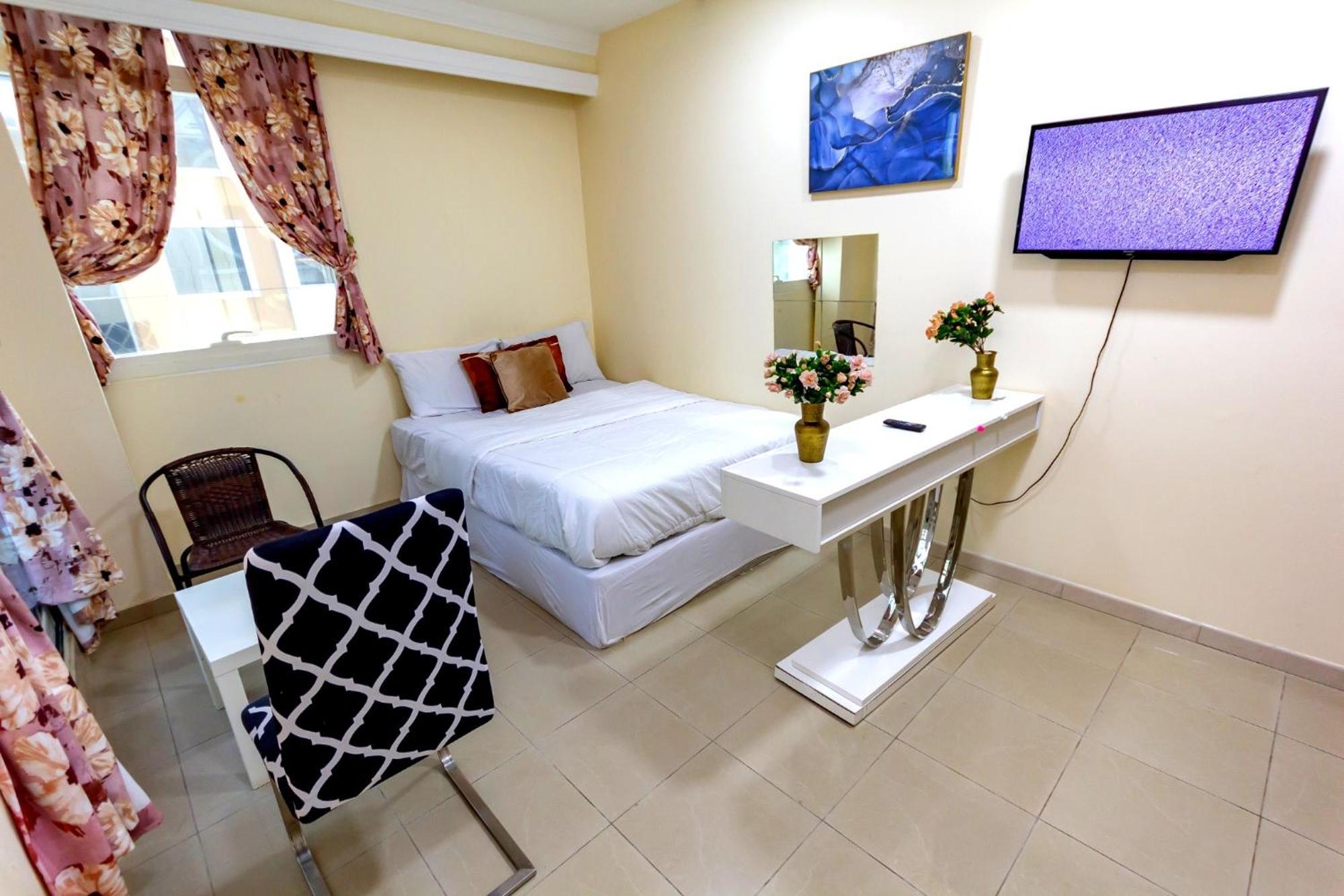 Homestay For Girls In Marina Dubai, The Offer