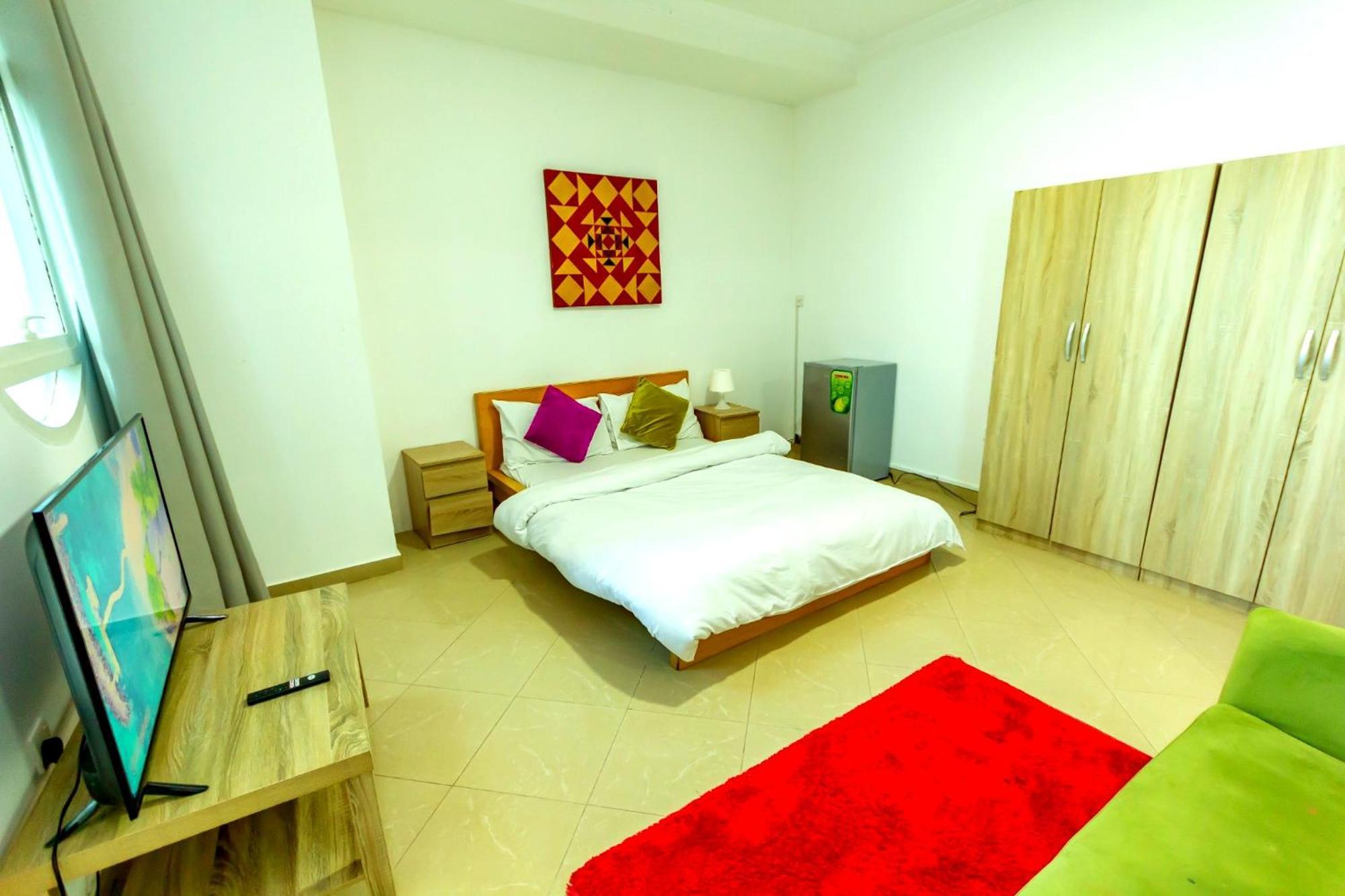 Homestay For Girls In Marina Dubai, The Offer